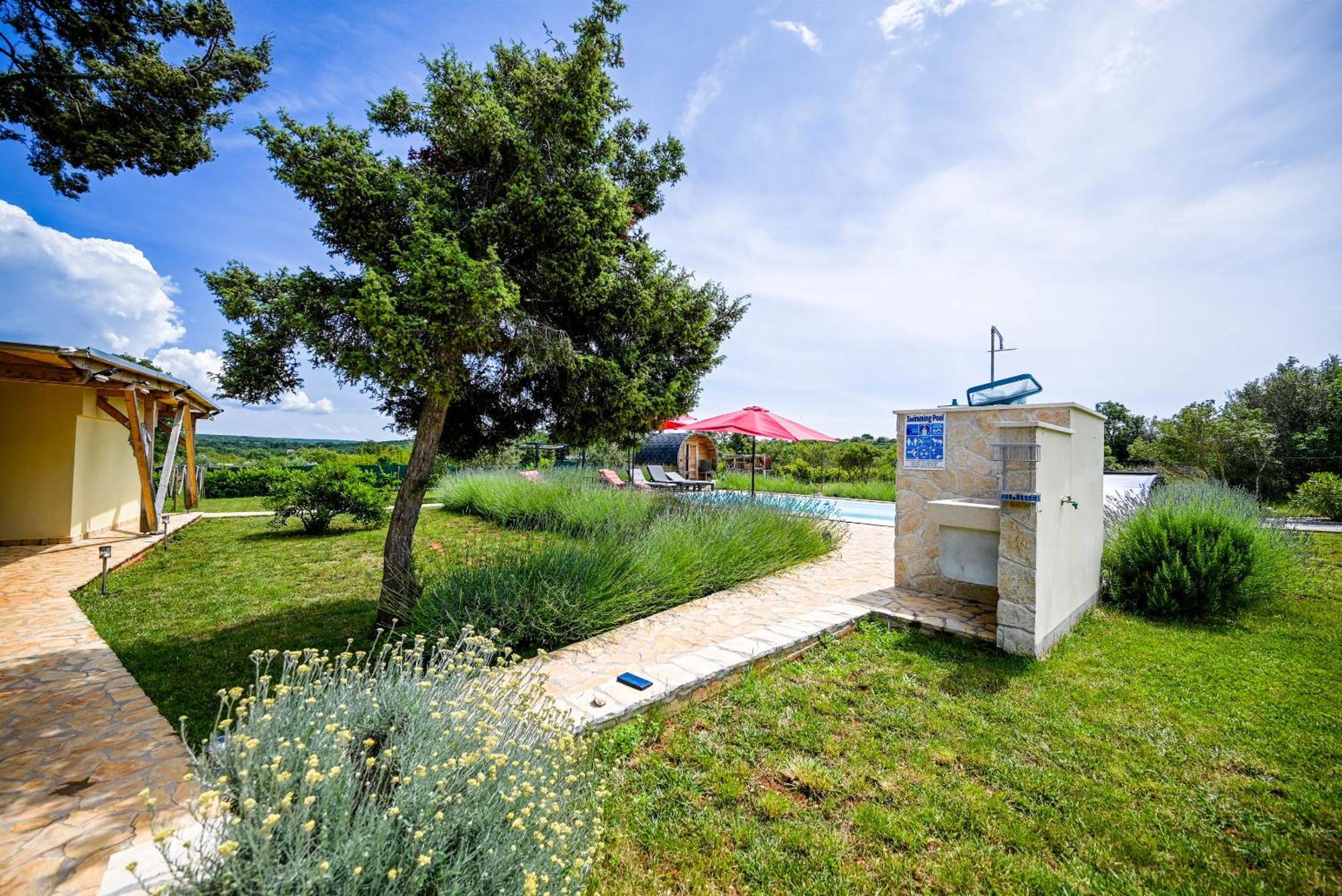 Bella Di Campo Βίλα Ρόβινι Εξωτερικό φωτογραφία